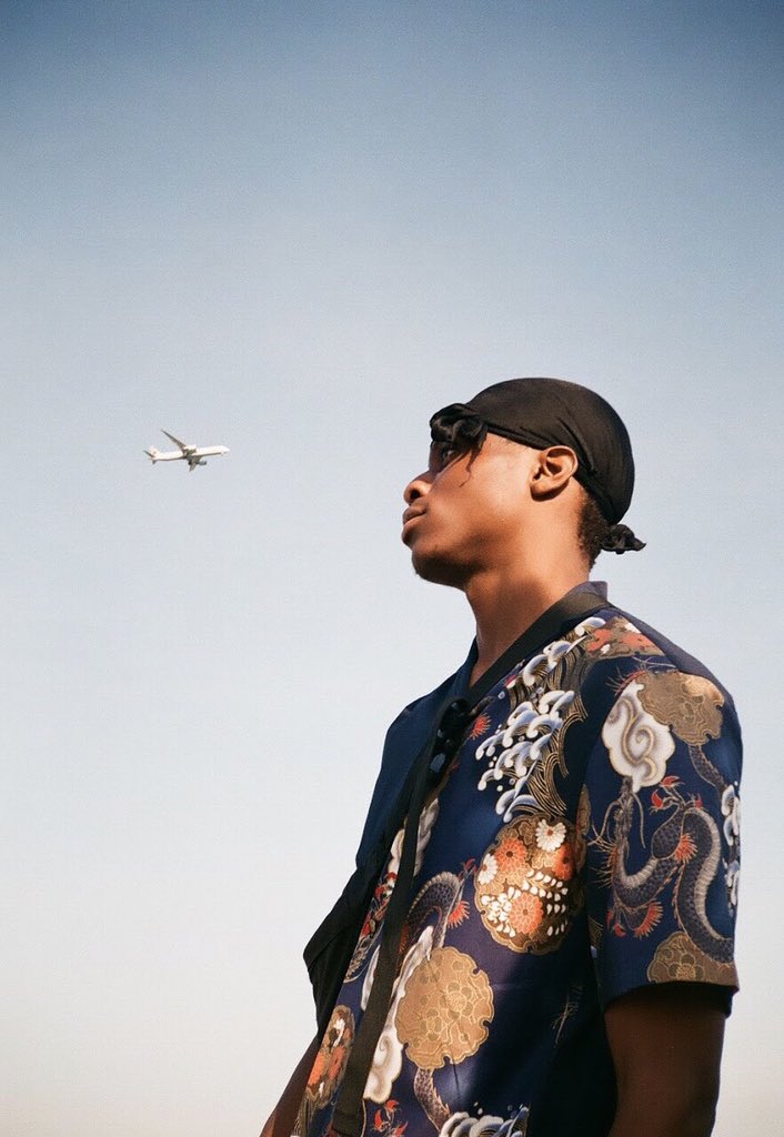 100Elan's tweet photo. In the air. ✈️ 
#100elan #SummerCollection #Outfit #Shirt #4k19 #SkyMood #JapaneseFabric #Toronto #FrenchMade https://t.co/CkeyijktZ3