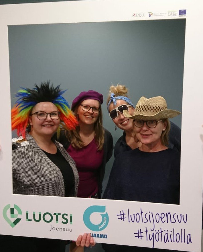 sokortela's tweet photo. Käytiin eilen työporukalla juhlistamassa #luotsijoensuu avajaisia. Aina yhtä edustavina! #kovat #aducate #neverstoplearning #neverstopplaying  #joensuu https://t.co/Eokya1X055