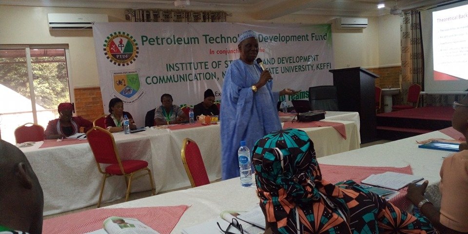 ISDEVCOM_NSUK's tweet photo. DAY II TRAINING ON COURSE.
Prof. Tonnie Iredia
Topic: BUILDING TEAMS: Purpose, Culture, Membership and Roles.
#ISDEVCOM #ptdf
Petroleum Technology Development Fund (PTDF)
In conjunction with the
Institute of Strategic and Development Communication (ISDEVCOM)
Nsu, Keffi https://t.co/oHyMLYaOee