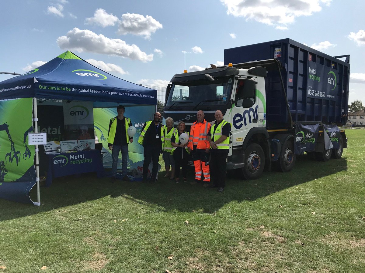 emrgroupltd's tweet photo. Come and see us at the Picnic On The Park today, in Anchor Fields Park, Tilbury. 
You're invited to bring along a picnic and a blanket, find a spot and get involved with all the free fun activities on offer. 
We're here at our EMR stand, chatting all about metal recycling. https://t.co/MVCAbYakVO