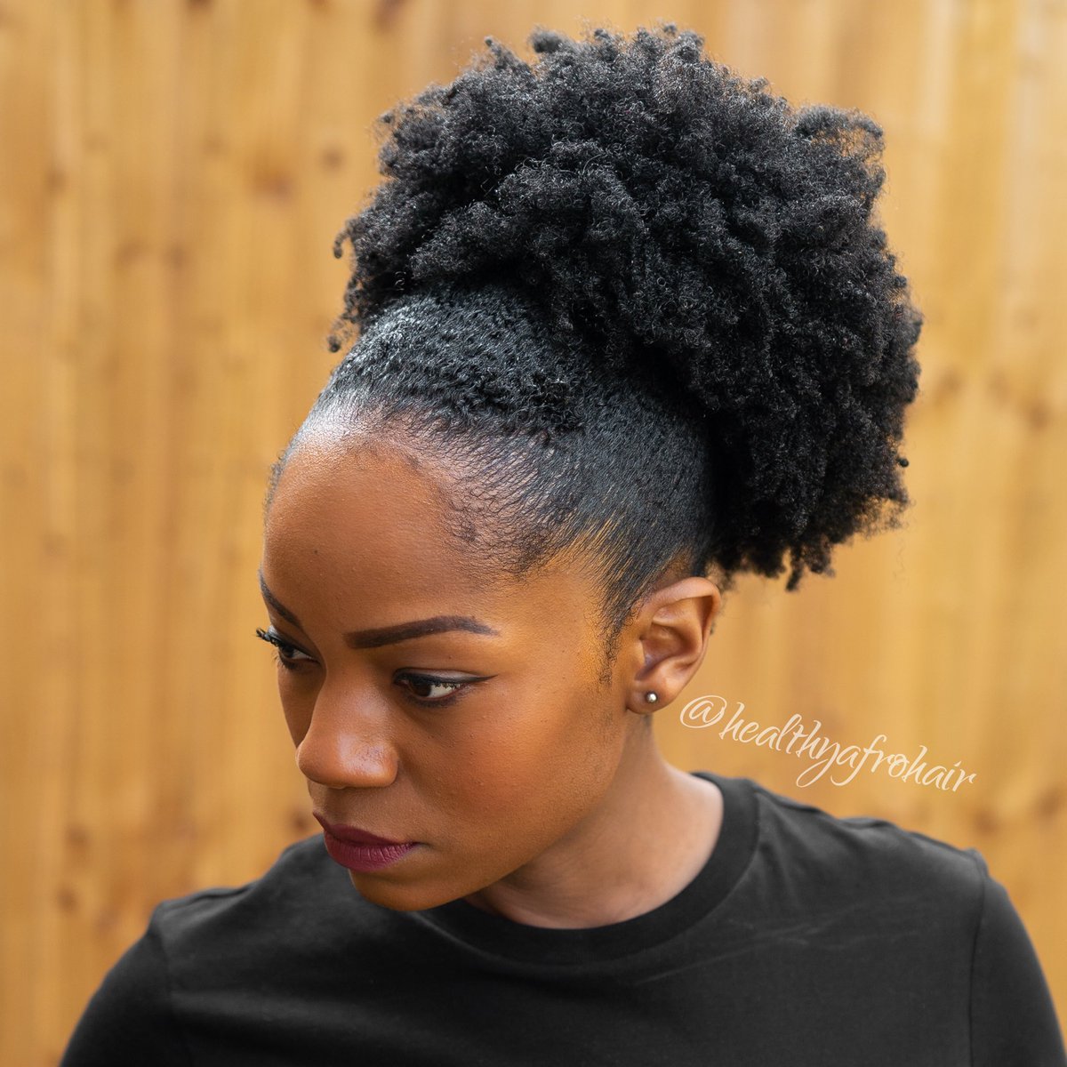 HealthyAfroHair's tweet photo. #Texturetuesday Old low puff shot...don’t you just love all that texture ➿❤️➿ #lowpuff #naturalhair #healthyafrohair https://t.co/Wj7BV5dCPo