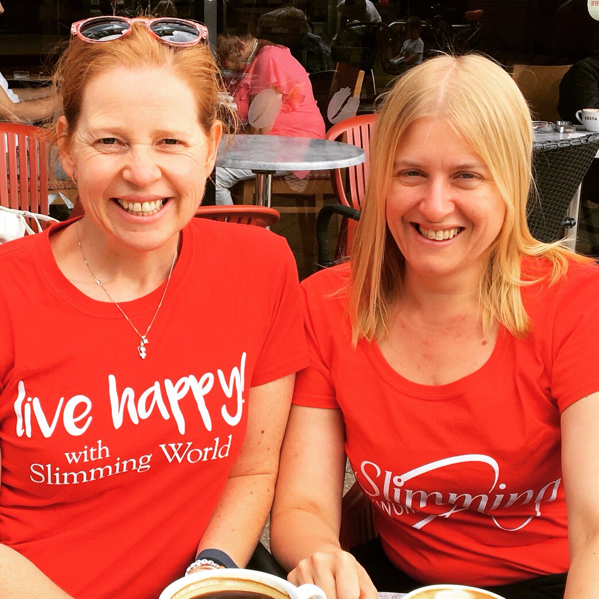 Zil_lah77's tweet photo. Four more sleeps til @Georgina_SWorld and I take on the @SlimmingWorld #SWgoldenchallenge we’ve set ourselves; walking 50 miles of the #Thamespath from Henley-on-Thames to Oxford to meet the #GoldenBus on Sunday. All donations to @CR_UK welcome https://t.co/4BkLhYvIB0 https://t.co/zXl76a3oBT