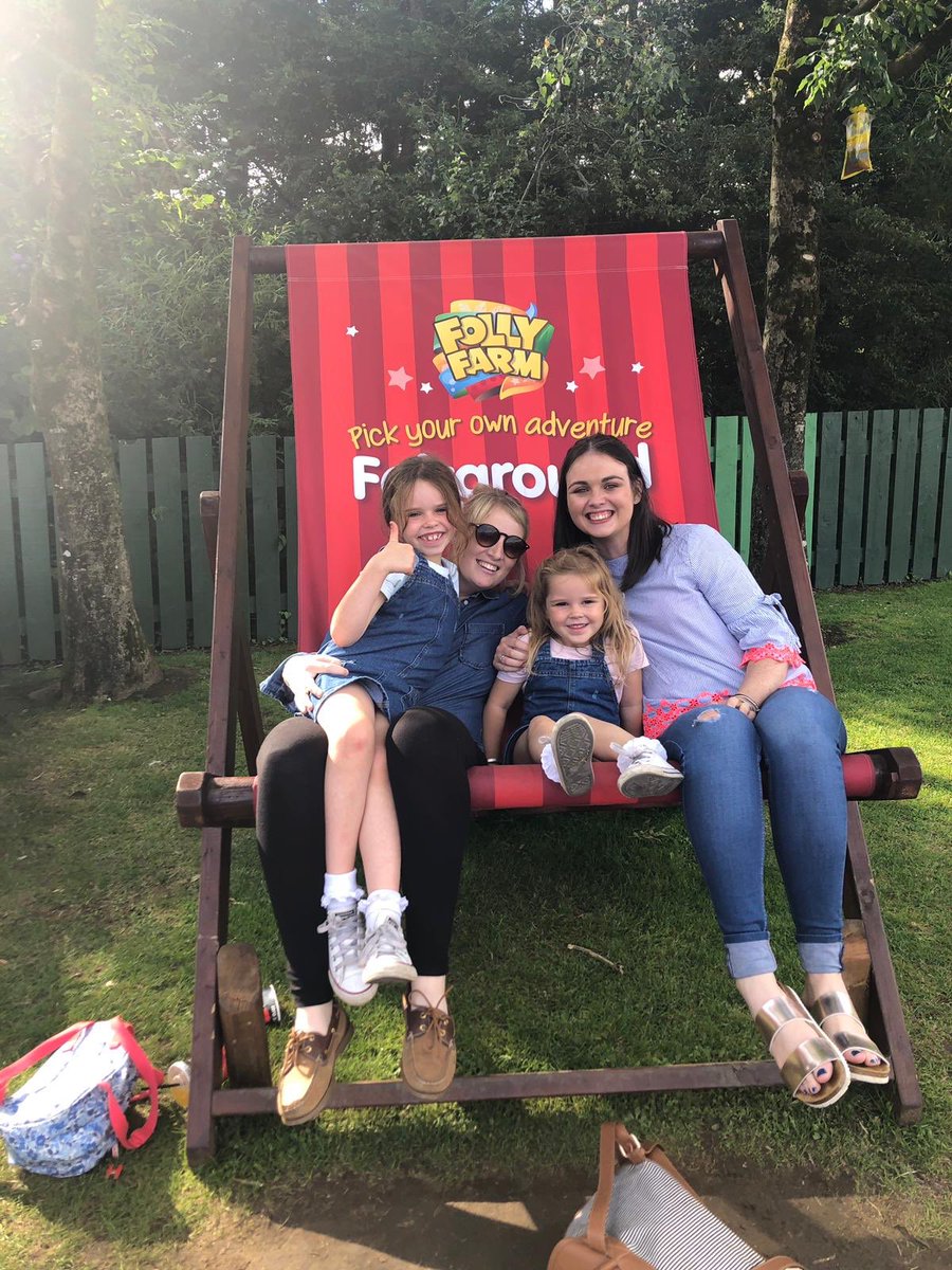 Diwrnod grêt lawr yn <a href="/FollyFarmWales/">Folly Farm</a> wythnos diwetha. #GwyliauHaf #SummerHolidays