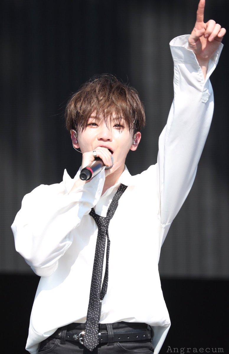 190817 오사카 summer sonic HQ
너무 귀여워😭❤️😭❤️😭❤️
#세븐틴 #우지 #SEVENTEEN #WOOZI