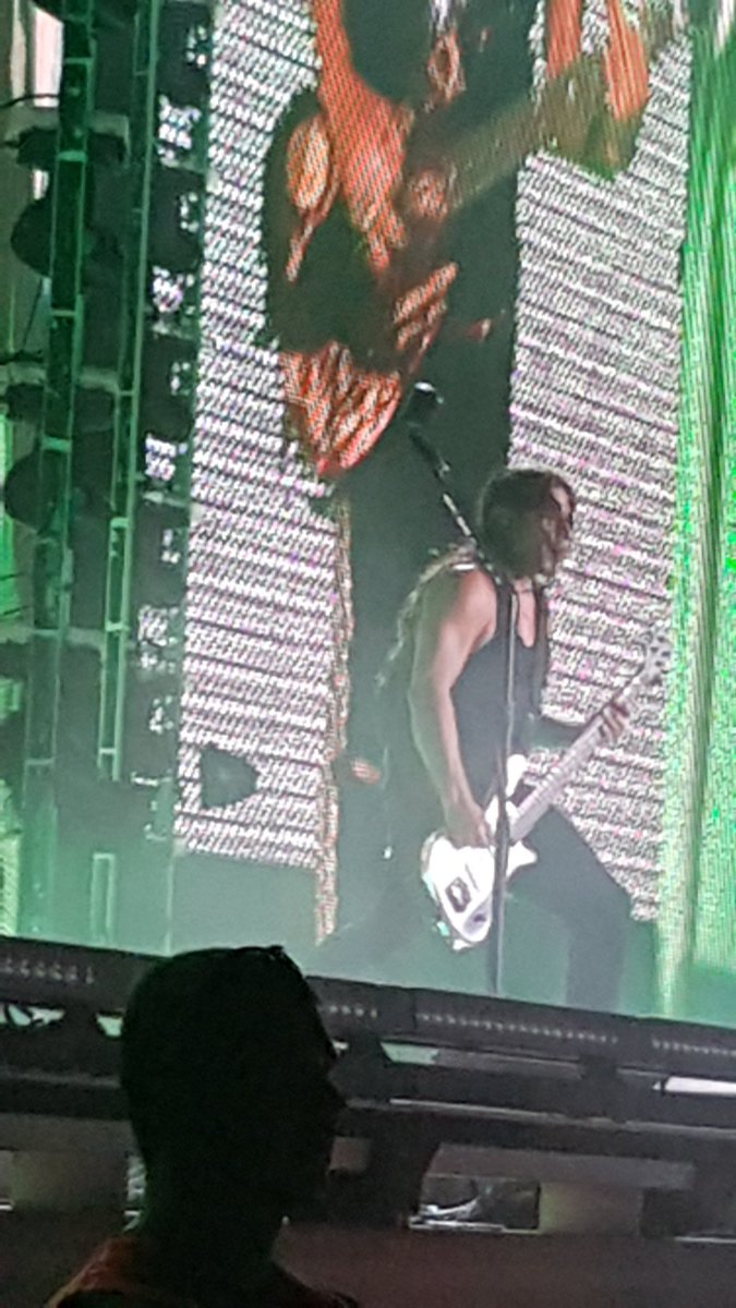 HellerJagna's tweet photo. Rob looks good, better than ever.
Shit, he is a beast on stage... after many Met shows I'm still amazed by it 🤘
#Metallica #RobertTrujillo #MetInPrague https://t.co/6cVLoNaoFZ