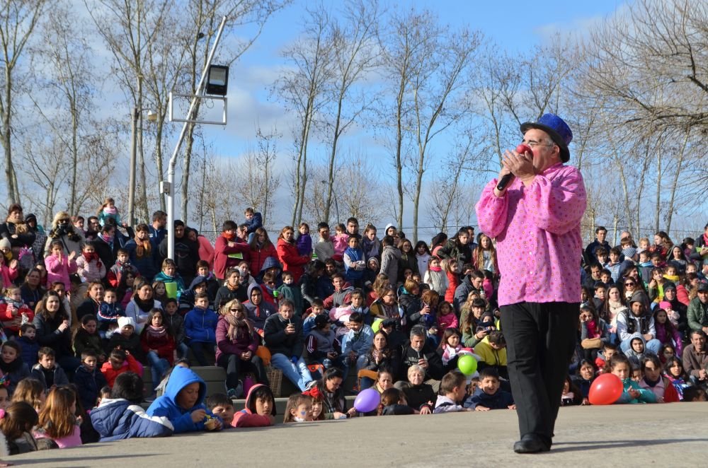 MuniRauch's tweet photo. Festejos del Día del Niño
https://t.co/3KL7MQwfhL
@maxisuescun @GJPalazzo @Noelia1782 @fermingsica @AdriChiclana @ZudaireGabriela @rodsald https://t.co/LmLS4sctxD