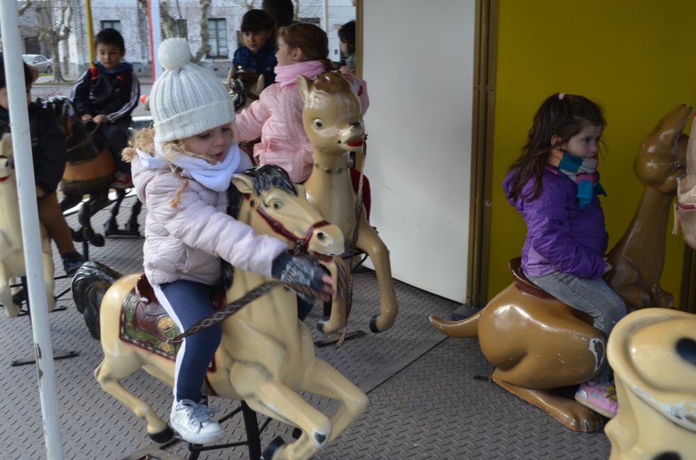 MuniRauch's tweet photo. Festejos del Día del Niño
https://t.co/3KL7MQwfhL
@maxisuescun @GJPalazzo @Noelia1782 @fermingsica @AdriChiclana @ZudaireGabriela @rodsald https://t.co/LmLS4sctxD
