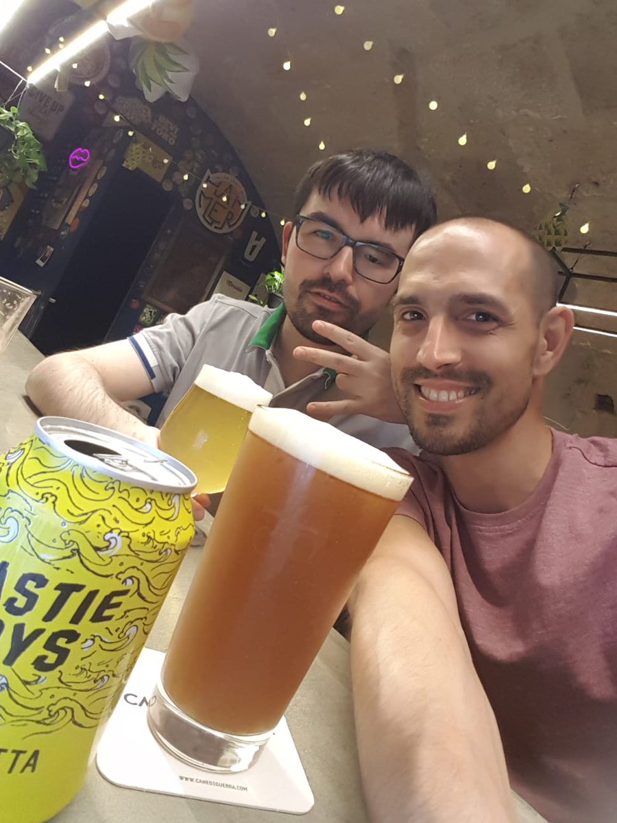 kiny0_'s tweet photo. Birre 'burde' @ Il Tocco Del Prete &amp; Sant Miquel, #Alghero #alguer #sardegna #sardinia #sardinien #sardaigne #cerdeña #cerdena #italia #italy #amici #friends #amicizia #friendship #amicidimerda 😂 😂 😂 #photooftheday #picoftheday https://t.co/6iX2MJSpBF