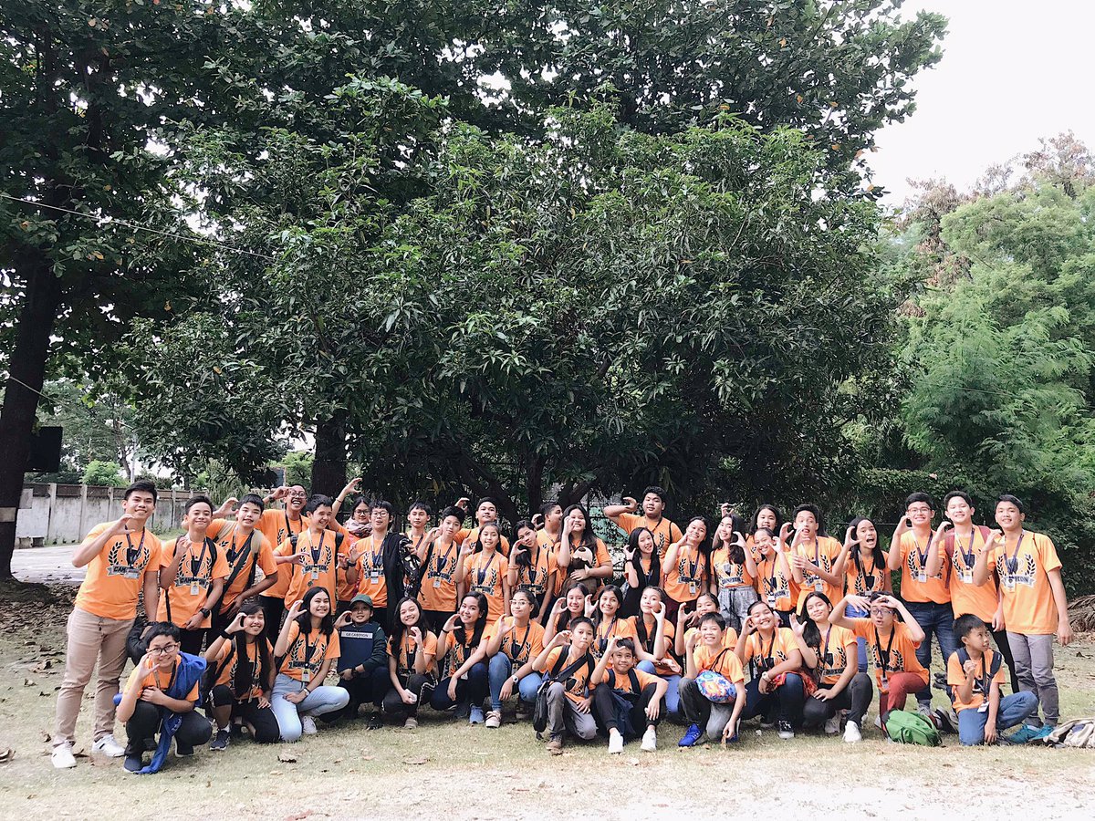 8EdmundCampion's tweet photo. Friends become our chosen family. ๐ฅฐ๐งก #Recollection2019 https://t.co/Wyu6wqZ0Sh