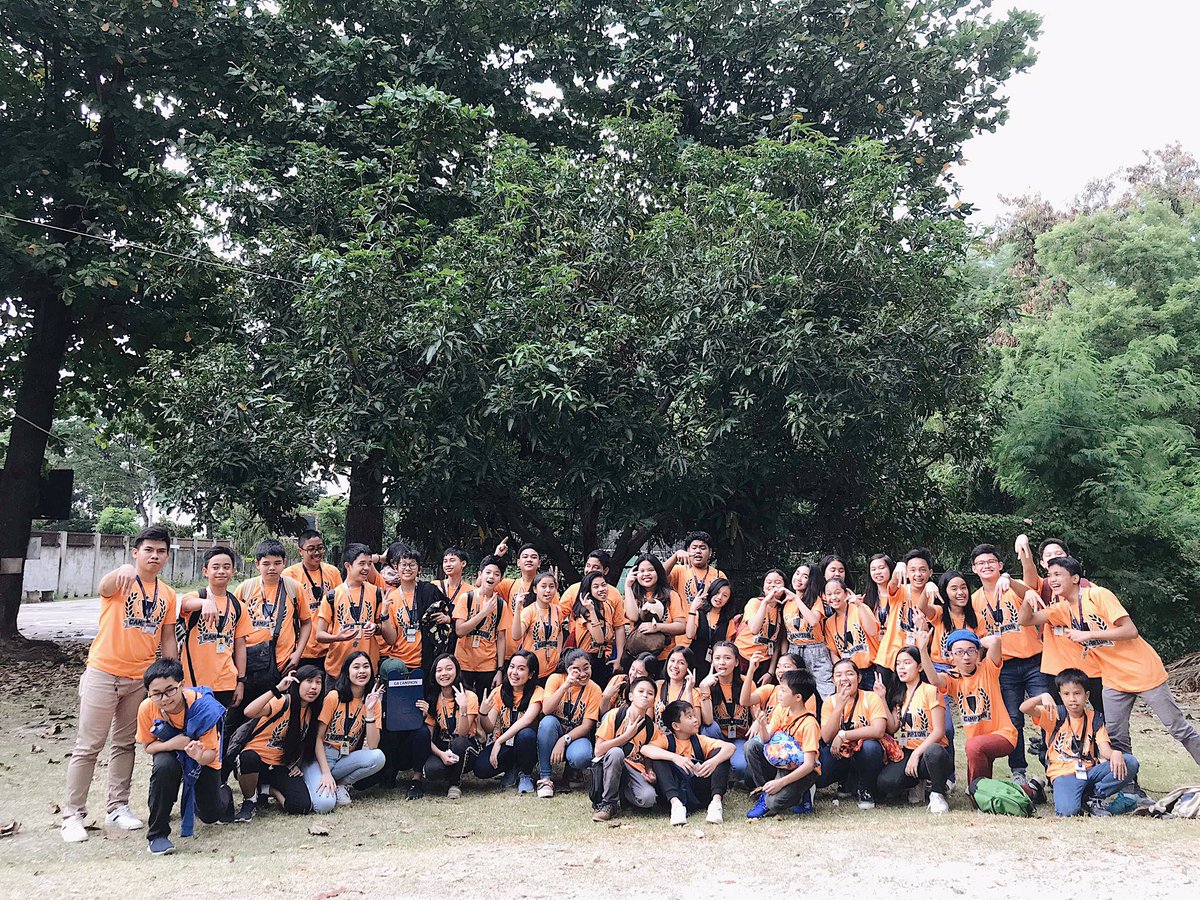8EdmundCampion's tweet photo. Friends become our chosen family. ๐ฅฐ๐งก #Recollection2019 https://t.co/Wyu6wqZ0Sh