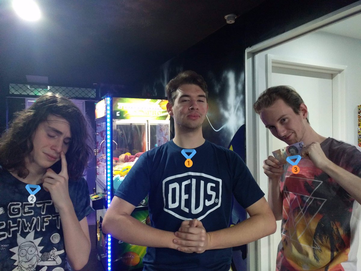 TNF 35 Top 3:
🥇 <a href="/CajeckCajeck/">Cajeck</a>
🥈 <a href="/SpammageSSB/">spammage</a>
🥉 <a href="/leeevye/">Levi</a>

Bracket: smash.gg/tournament/tue…
VODs: twitch.tv/collections/oZ…