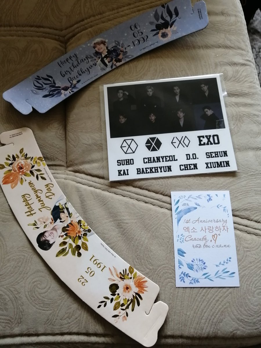 Jelca_fm's tweet photo. У меня есть капхолдеры от @StayExoXiuDo
Я начинаю думать, что мне, вероятно, нужны и стаканы для них 🤔🤔🤔 https://t.co/fq1ZlXpbWw