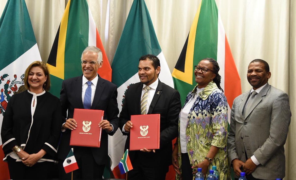 DIRCO_ZA's tweet photo. Following their engagement together with his Mexican counterpart, Mr Julian Ventura, at O.R Tambo today @DIRCO Deputy Minister, Mr @alvinbotes signed and released a joint statement 20/08/2019 #SAMexicoRelations #MexicoInSA https://t.co/2KFlQZIlv7