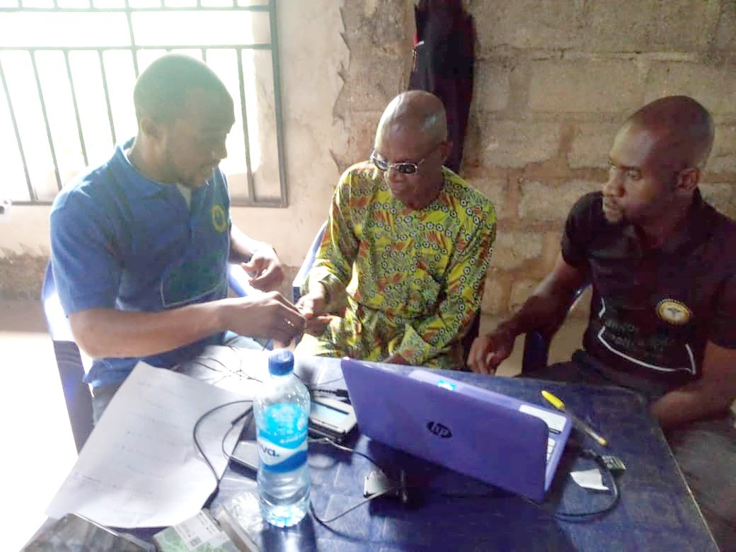 WHONigeria's tweet photo. @WHO supports @ImostateGov to implement the Imo State #HealthInsurance scheme.
Photo🖼: Enrollment of Imo Community members into the state health insurance scheme.
#UHC
#HealthForAll
#FinancialRiskProtection https://t.co/wk3clAcLnO