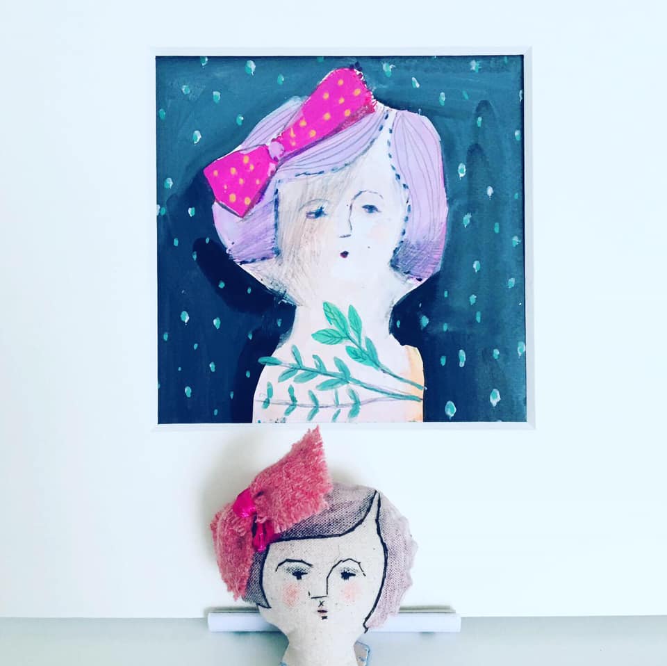 HandMadeAyr's tweet photo. Especially for us at the HandMade In Ayr Market this Saturday 24th August, Maree Hughes Art has made six tiny fabric dolls heads, hand stitched &amp; embroidered, together with illustrations. These will be for sale along with her mixed media zebra paintings. So original! #HandMadeAyr https://t.co/Vc45oSegcK