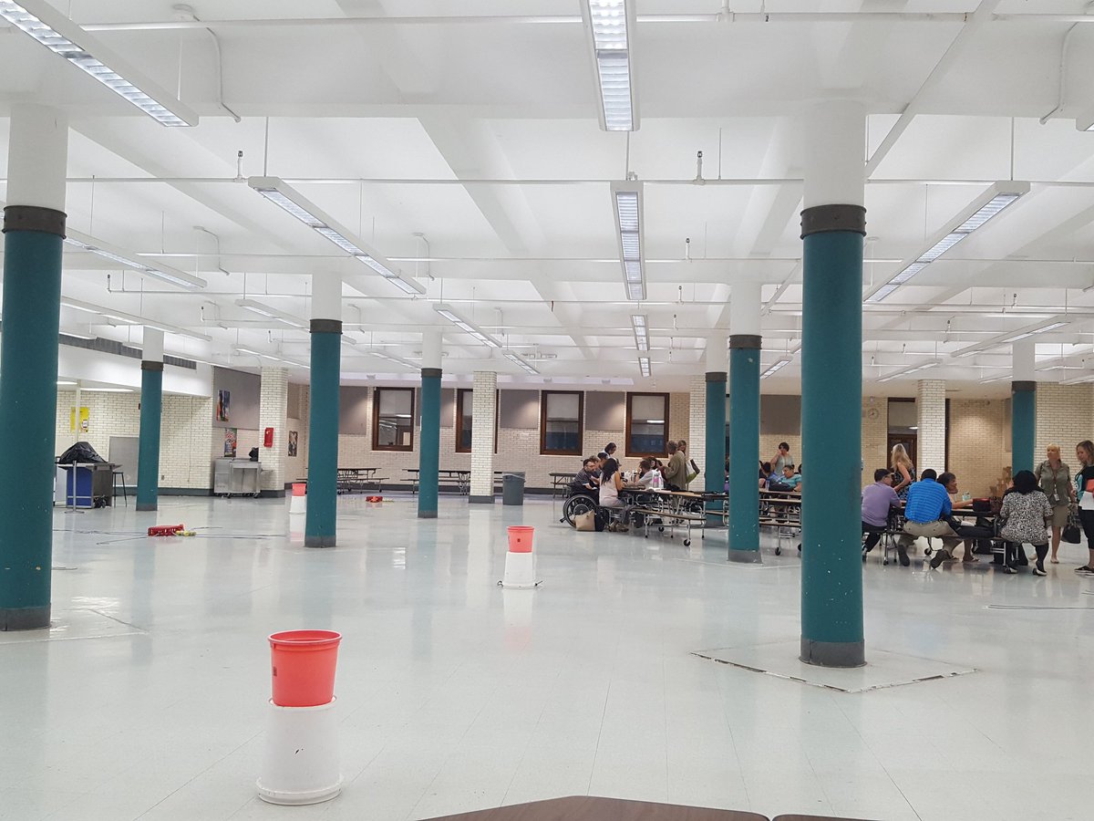 Leadership_Dan's tweet photo. Ready for a morning team builder with the faculty and staff from The High School of Commerce in Springfield, MA #empowerleadership #empowerteambuilding #professionaldevelopment #experientialadventure https://t.co/TiUOVph3Tf