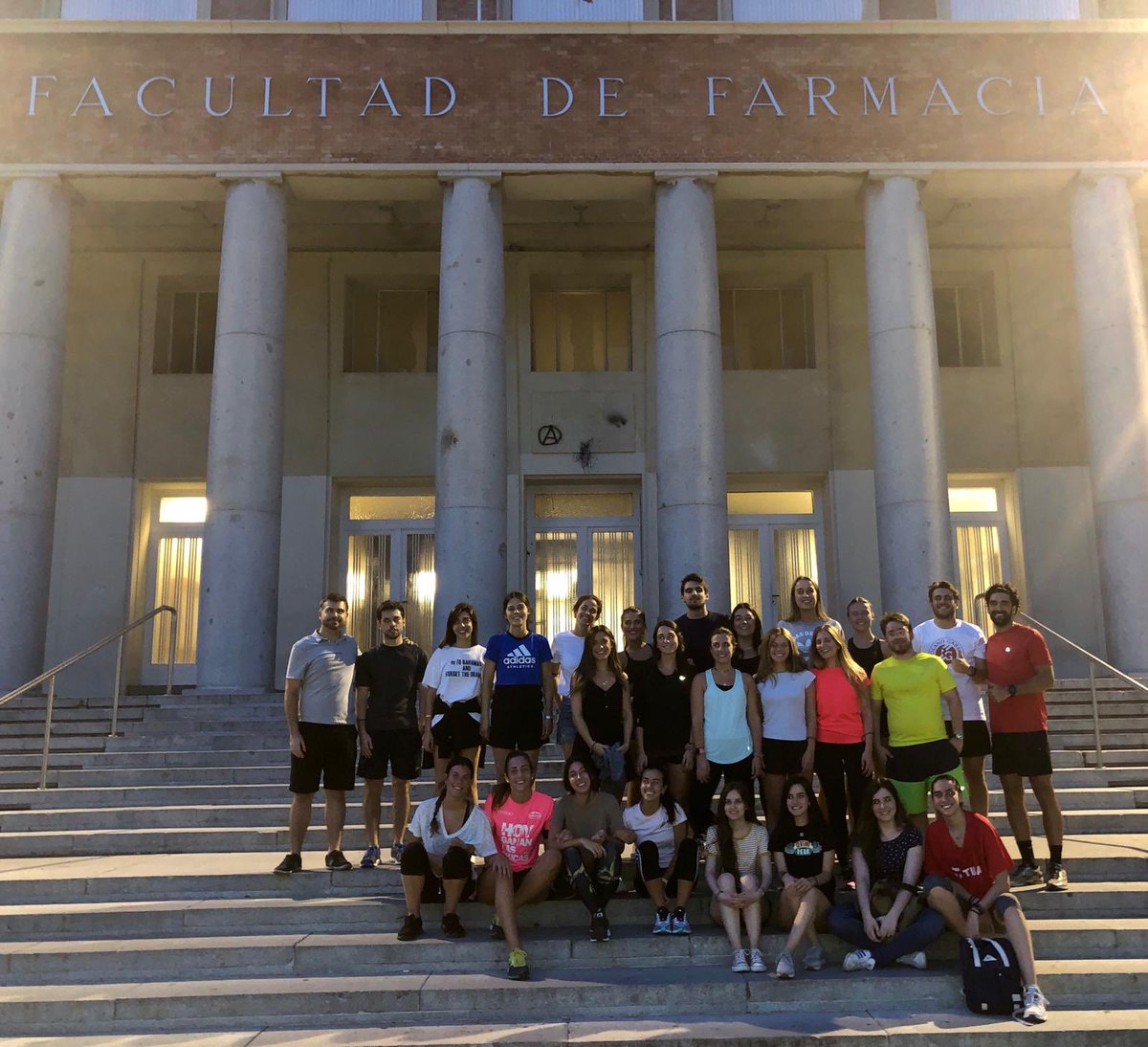 farmaFIR's tweet photo. RUN for FIR! ๐๐ปโโ๏ธ ๐๐ปโโ๏ธ ๐๐
.
.
.
#farmaFIR
#VaASerQueFIR #FIR #farmacia #RUNforFIR #madrid #ucm https://t.co/FIDGMxvJCT