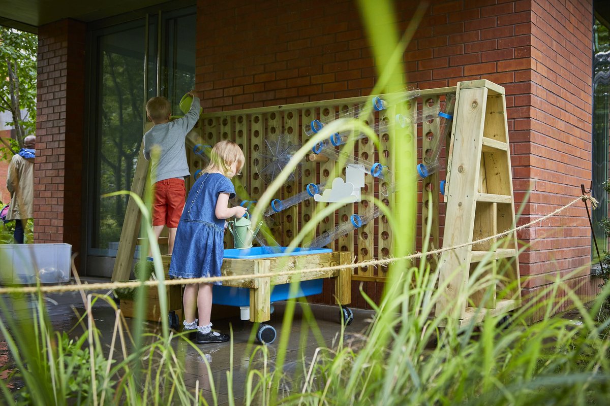 WhitworthArt's tweet photo. This is #SplashStudio. There are so many great opportunities to play with water thanks to the equipment kindly donated by @pentagonplay. There's still 12 days left to visit. Every day 11am-3pm until 1 Sep.
#whitworthplaytime
https://t.co/tF61hUepT0 https://t.co/3MomQTpvyk