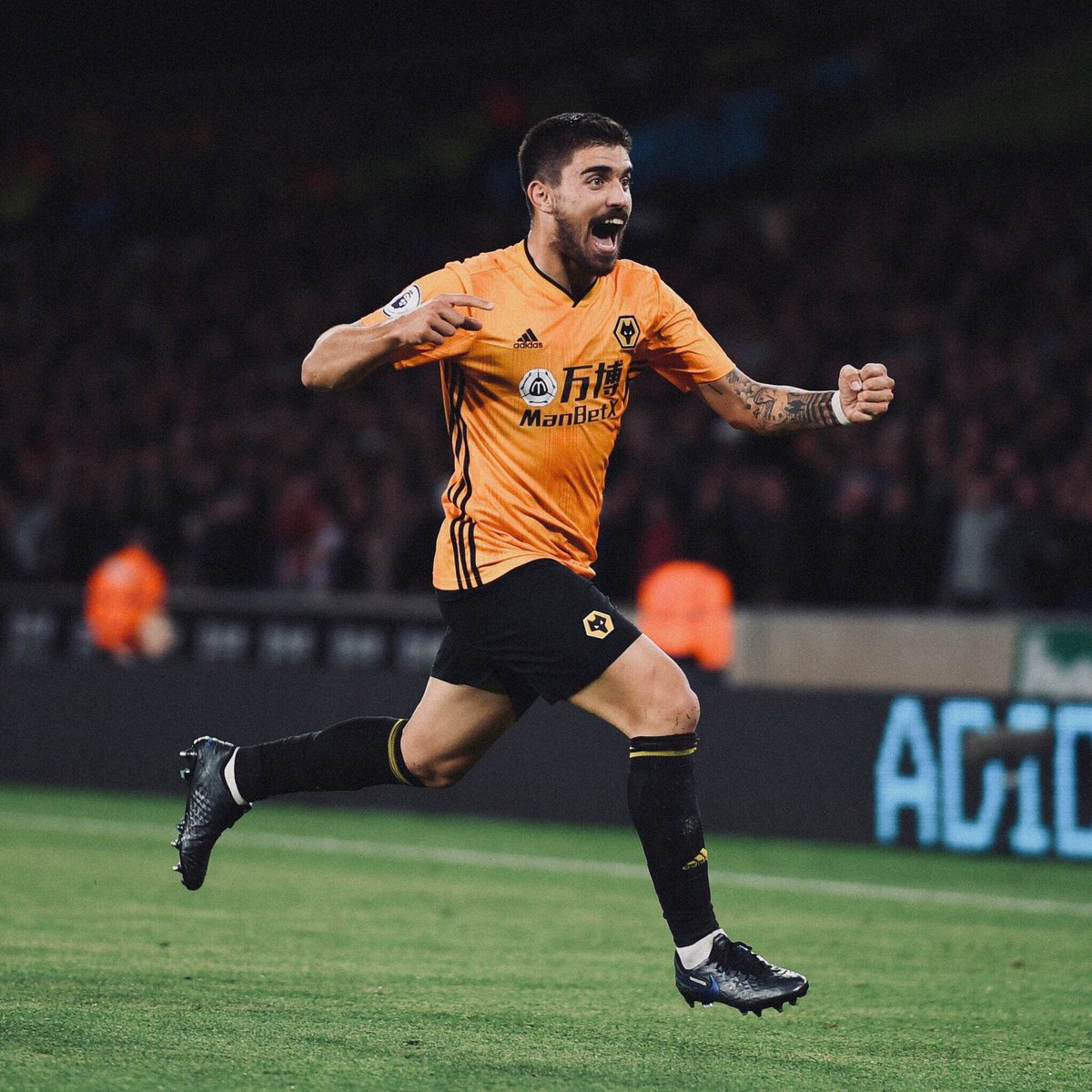 howlerfc's tweet photo. 🚀 
⠀ 
#Neves #Wolves #PL #PremierLeague #HowlerFC 

@rubendsneves_ @Wolves https://t.co/a5N397csoo