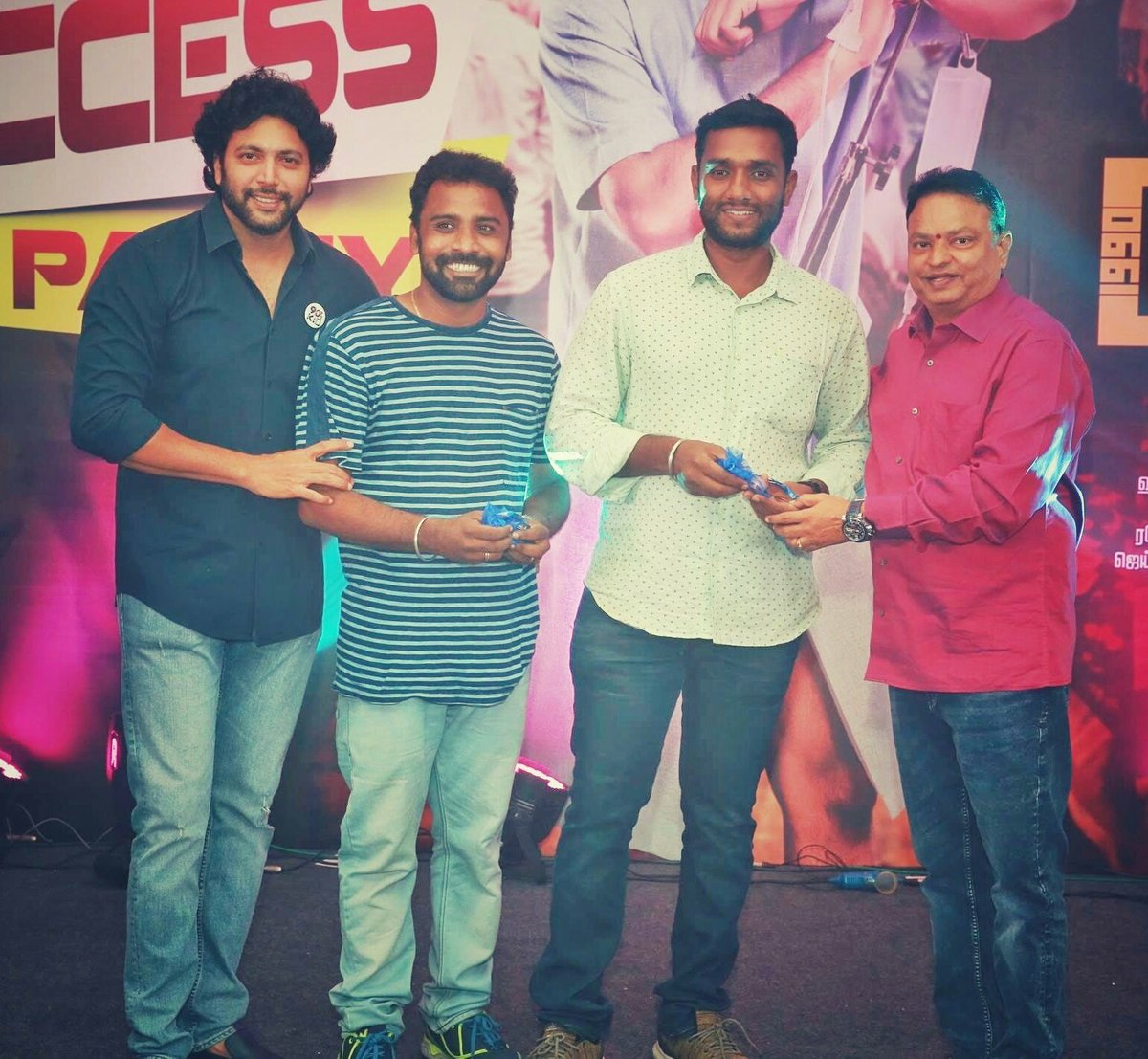 CinemaWithAB's tweet photo. @actor_jayamravi Anna with my dear brother @sundharrajan1 at #ComaliSuccessParty 🎉😍😍
Hope some day this combo will come true❤❤😇 https://t.co/FJ0BnVHBZ3