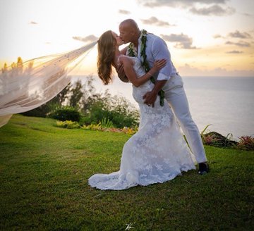 MiraZwillinger's tweet photo. Wow!!! Congratulations  to @TheRock and #LaurenHashian 
Lauren looks beautiful in @MiraZwillinger Verona dress https://t.co/aKY8nsbQ6z