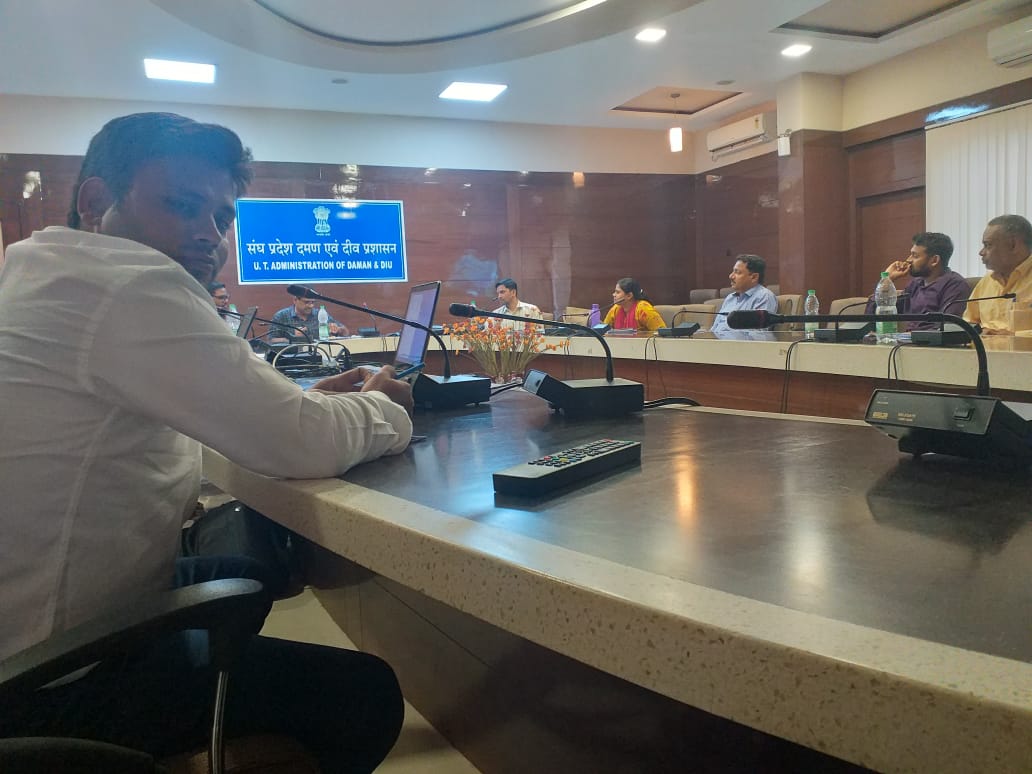 Economic_Census's tweet photo. Regional Level Training held at Daman and Diu for Supervisor Level 2 of UT government and FoD.
@GoIStats @ISSA_MOSPI @cc_mospi @drziauliss @k_awadhesh @CSCMaharashtra https://t.co/NrPDqttZuJ