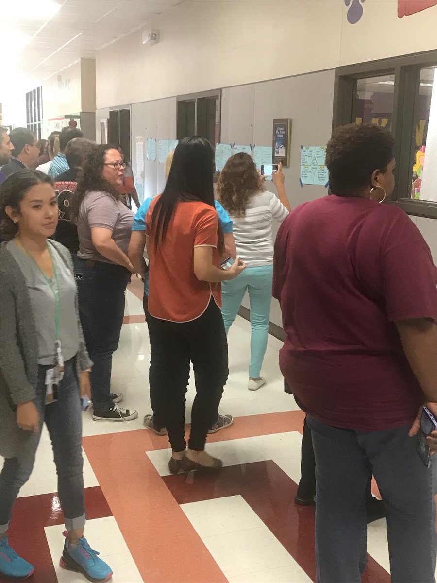 Nekia Petry tweet media