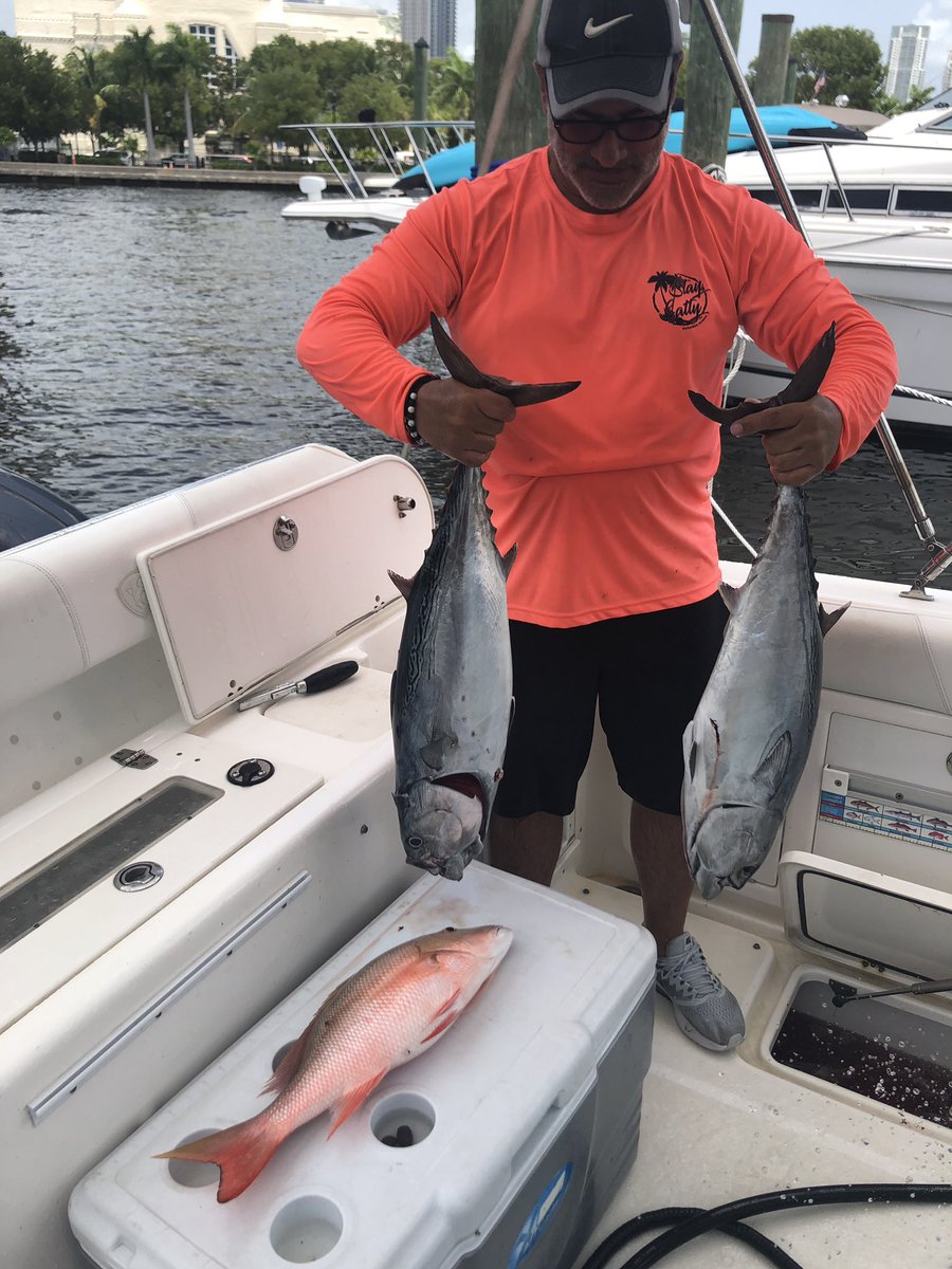 ReyLavandera's tweet photo. #offshorefishing #SaltLife #saltybones https://t.co/830CrO3OYo
