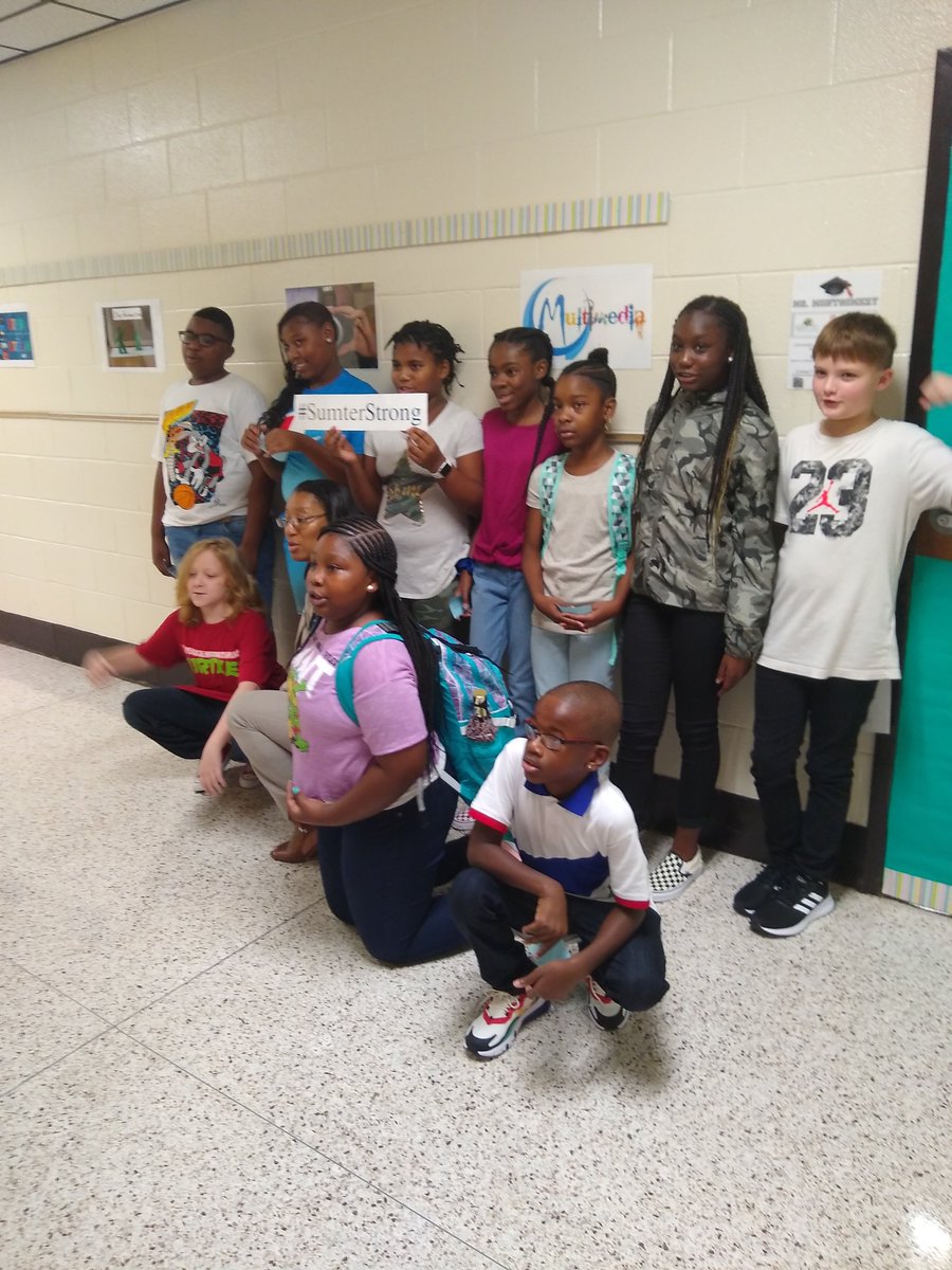 AmyHanz3's tweet photo. #SumterStrong #BantamStrong #BacktoSchool @DrPenK  @shelly_galloway alloway @BrendaHafner https://t.co/938fyCHhyt
