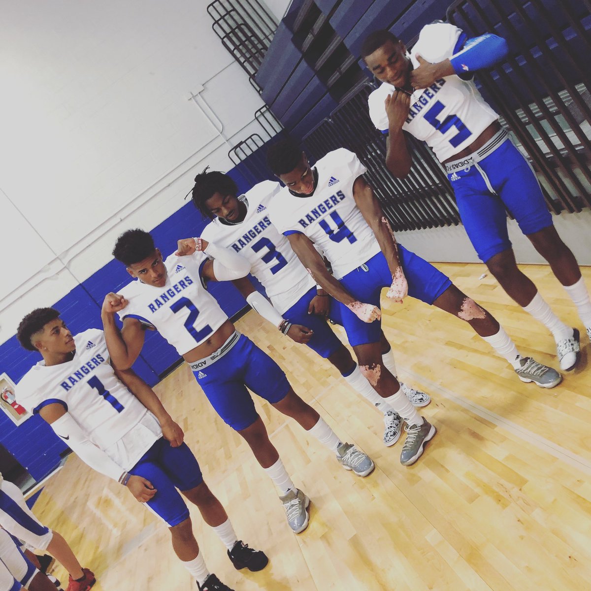 koach_ryan's tweet image. Flight Krew take off in 5, 4, 3, 2, 1...... 🛫🛫🛫 #newsterling #shocktheworld @kjizzlee3k