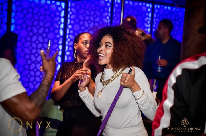 misscaitlllin's tweet photo. What's a Thursday if you don't let loose and just have fun . Last week was such a vibe #Raw21 https://t.co/yOfPH4Verk