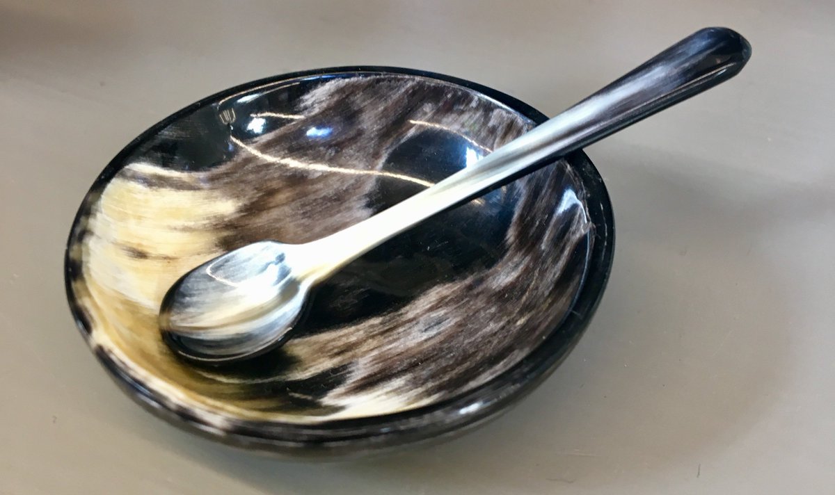 pascalestore's tweet image. check out this tiny bowl and spoon! perfect for salt, pepper or some mini m&amp;amp;ms! the possibilities are endless !!! (provided they are smaller than a satsuma)🍊🍊