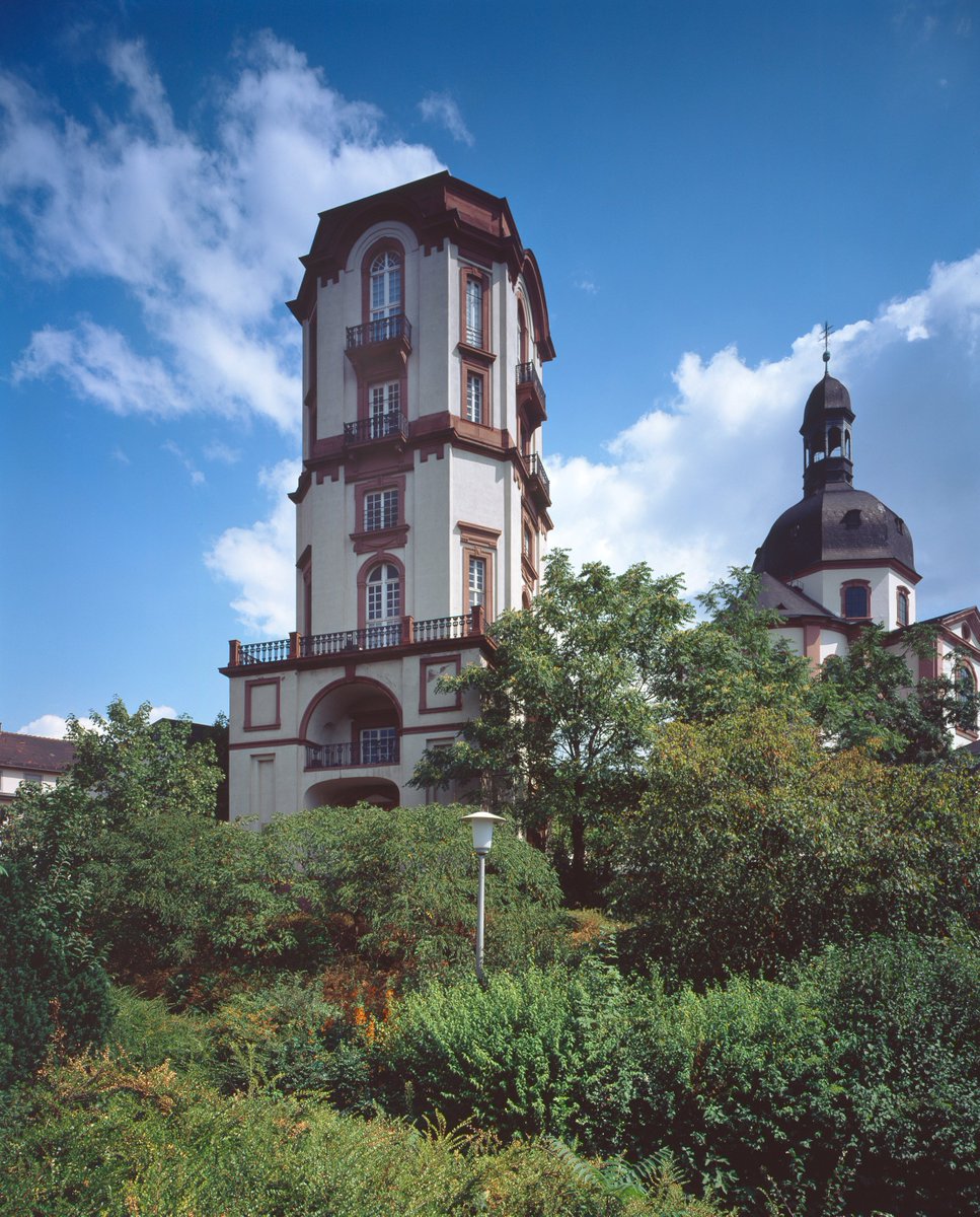 TECHNOSEUM's tweet photo. #OnThisDay Heute vor 300 Jahren wurde der Astronom Christian Mayer geboren. Er initiierte 1771 den Bau der Mannheimer #Sternwarte, deren Inventar bei uns zu sehen ist.🔭🌝 Die Sternwarte steht übrigens noch immer in der Mannheimer Innenstadt. #TechnoReview https://t.co/xuuSiNn2Yr