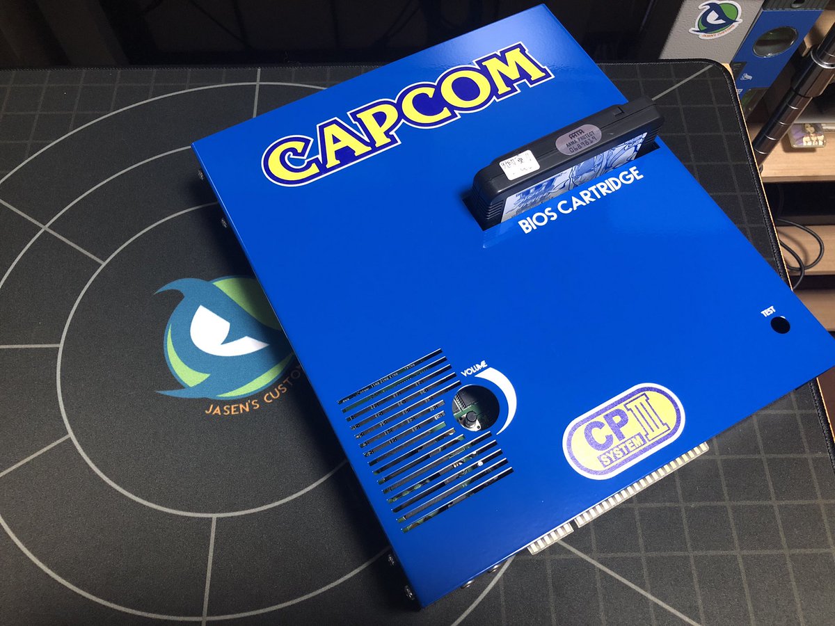 JasensCustoms's tweet photo. It’s finally ready to show off, the @JasensCustoms #CPS3 case is here. It was a project I started in 2016 and sidelined for plexi kits, mistake waiting this long. These are beautiful and will be available for pre-order in all the colors! @Mitsurugi_w @64Darksoft #SCSI2SD #CPS3 https://t.co/oeRlBiU8bR