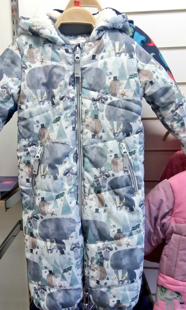 CRUKKidsNA's tweet photo. #gettingreadyforautumn with cute snowsuits and coats โโโ
.....although why anything that's a size 6months has functional pockets is beyond me #alwaysconfusesme #whatdobabiesneedtocarry #phonekeyswallet #maybe #maybenot
@CRUK_Kids @CRUKShops @CRUKArea20 https://t.co/HT0WK2GCYx