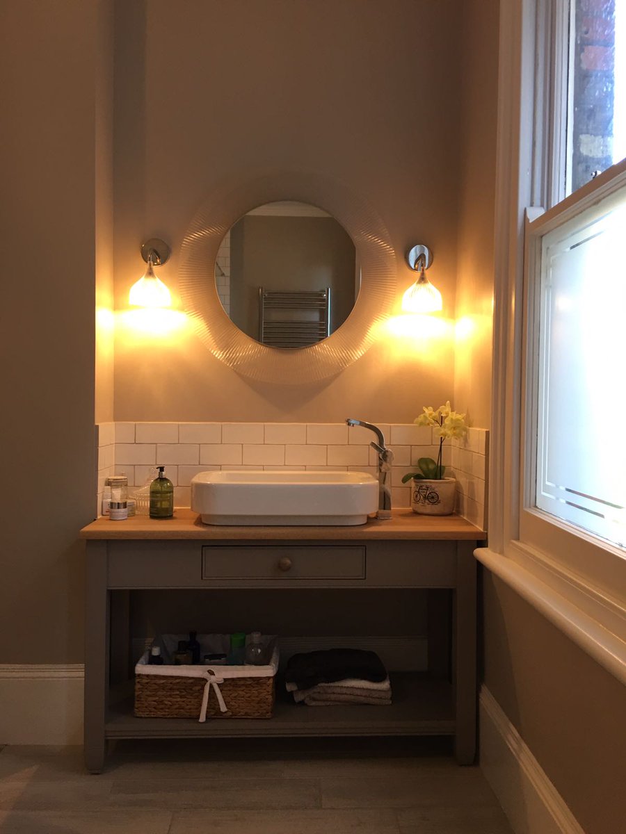 Hawk_KB's tweet photo. A down-light above a mirrored vanity unit will not be enough if you want to use this space effectively, as too much light overhead will create unflattering shadows on the face. Instead opt for a lit bathroom mirror to add that extra layer of light. https://t.co/BntcS4uKAU
