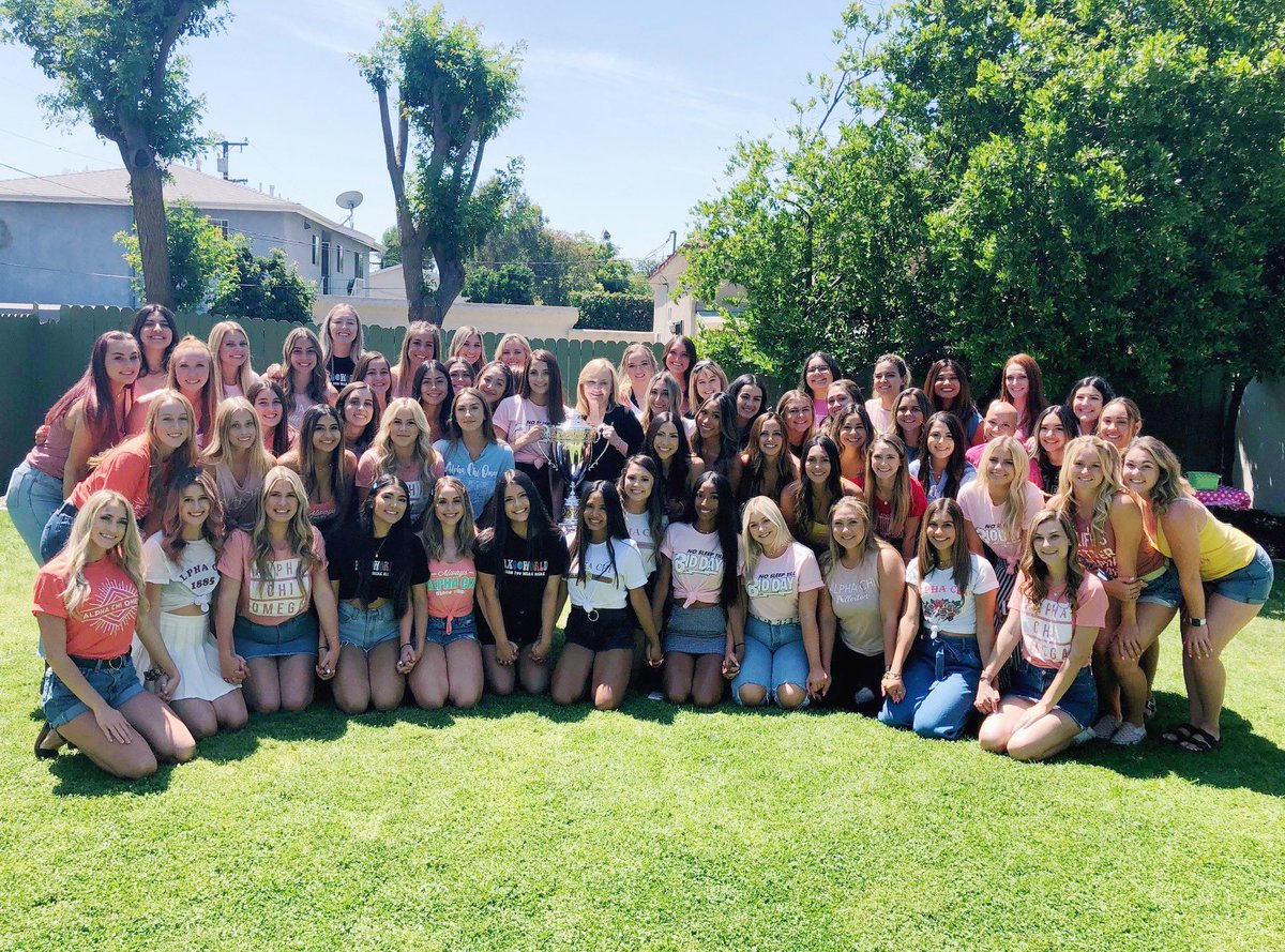 Alpha Chi Omega tweet media