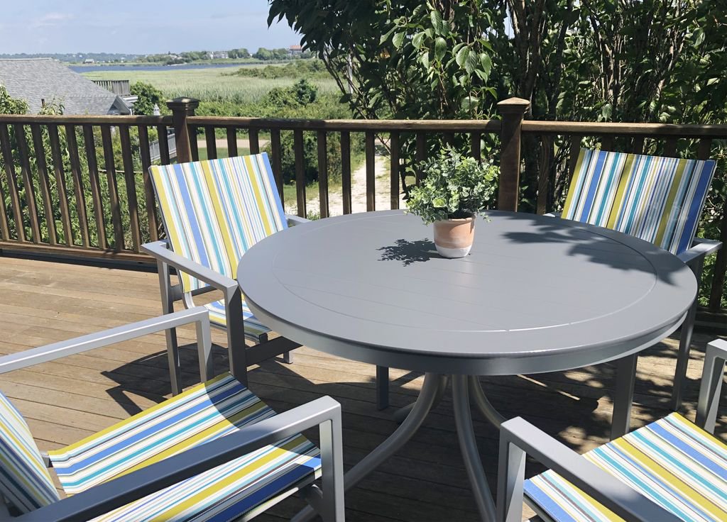 brickbeamstudio's tweet photo. Our clients are loving their new outdoor dining area and we are loving the way the fabric picks up all of the colors in the beautiful scenery - it's like it was planned that way 😉 https://t.co/yBRAod1EmZ