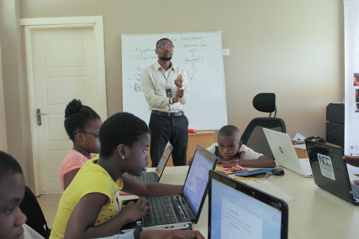 genesystechhub's tweet image. A wise man once said, &quot;It is never too early to learn Financial Management.&quot; That wise man was @omelichuka!

Today the wise Chuka, our CFO, continued his &quot;Financial Management for Kids&quot; series with our wonderful #codeville children.

#weAreGenesys #Codeville