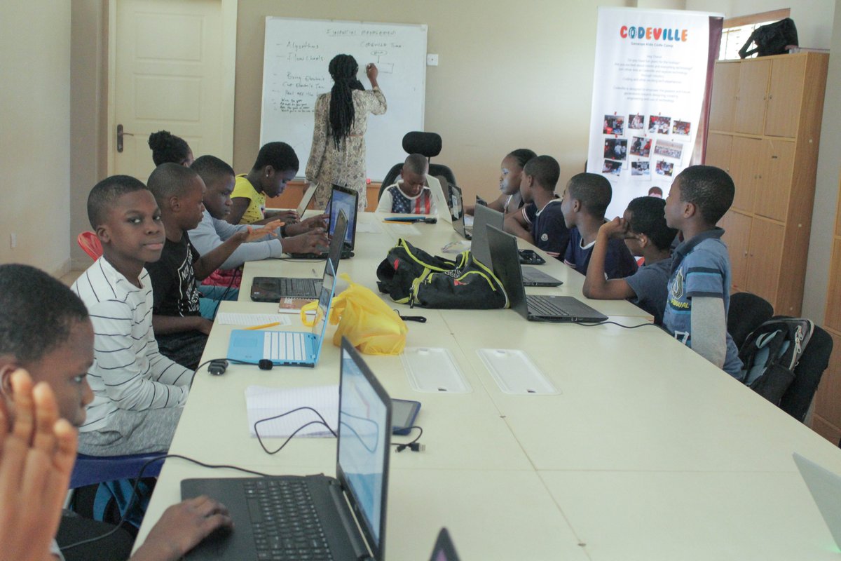 genesystechhub's tweet image. A wise man once said, &quot;It is never too early to learn Financial Management.&quot; That wise man was @omelichuka!

Today the wise Chuka, our CFO, continued his &quot;Financial Management for Kids&quot; series with our wonderful #codeville children.

#weAreGenesys #Codeville