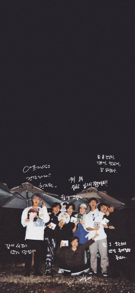 BTSorbit's tweet photo. 📷📸 @BTS_twt https://t.co/2AyHBo8uiM