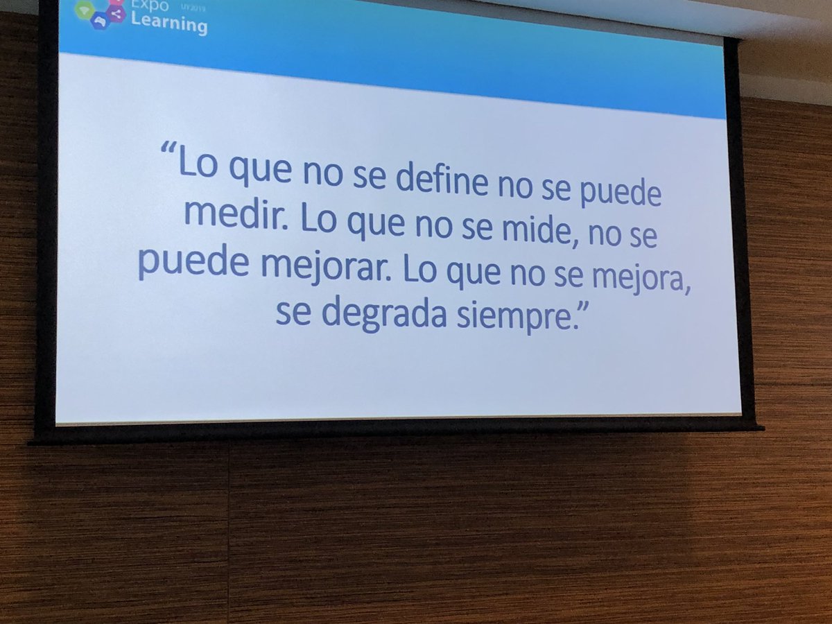 LucianoBermudz's tweet photo. Estamos con @vdieste presenciando “Learning Analytics” por Mónica Espino en @ExpoLearningUY. CC: @alianzaeduuy https://t.co/LRtqNmZRyR