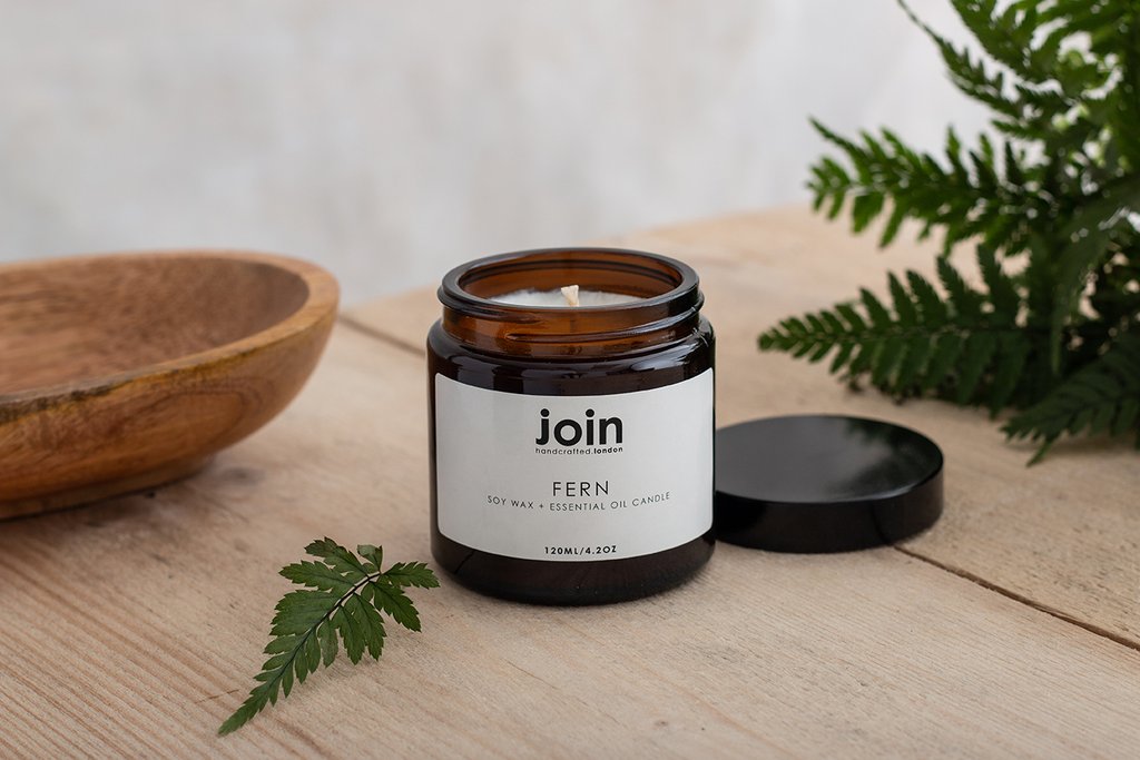 #Naturalcandles hand crafted in South East London, inspired by Cornwall. 
#Natural ✅
#SoyWax ✅
#EssentialOils ✅
#Recycledpackaging ✅
#British ✅

Shop wholesale here bit.ly/2KMqYdj