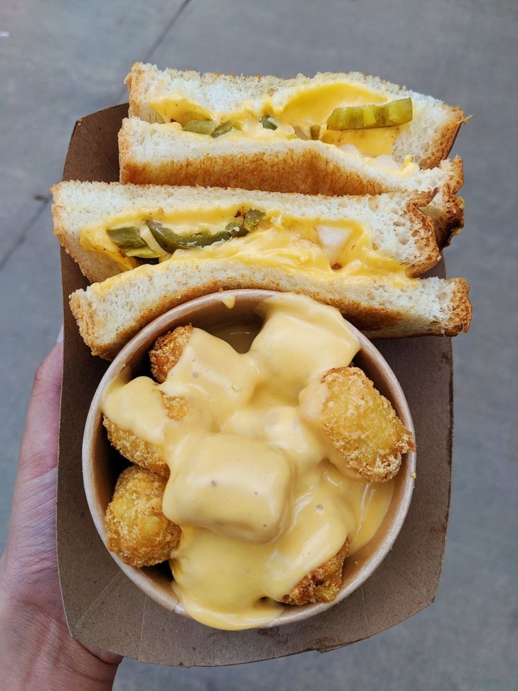 The more cheese, the better! #YelpOmaha⁠
⁠
📷| Yelper Simrita B. ⁠
📍| The Cheese Life Food Truck