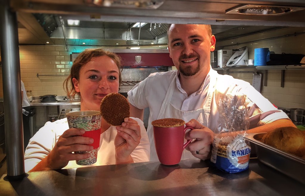 GirlPastry's tweet photo. Big thanks @eigenwijze39 and your lovely wife for coming to visit us @Calcot_and_Spa today! All the kitchen team enjoyed our #stroopwafel 😁 hope you enjoy the rest of your trip! @chefmikeybain https://t.co/7jyb6SFIQy