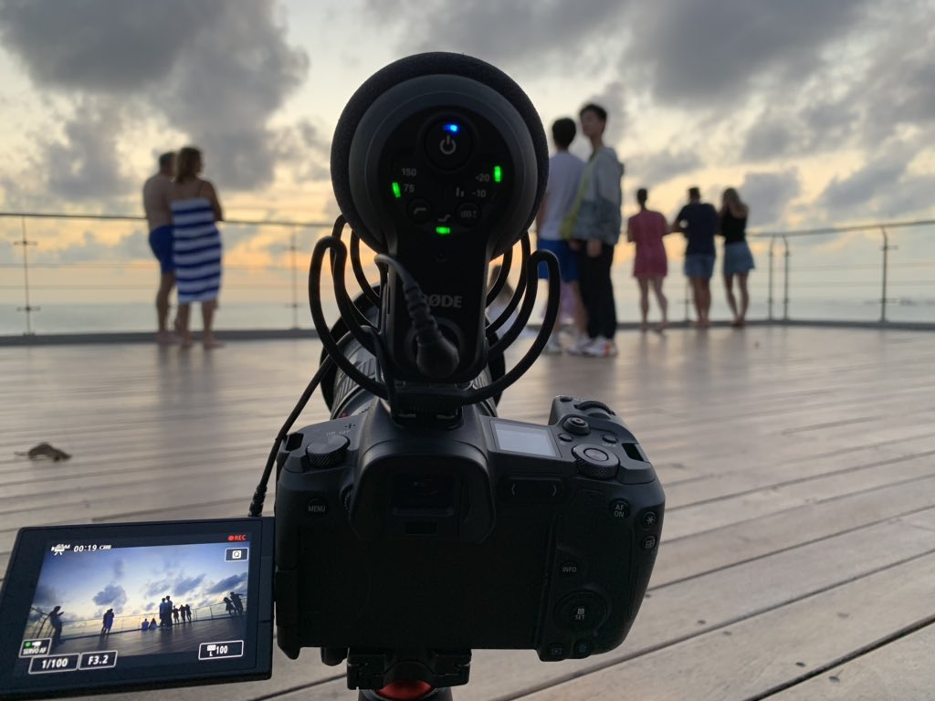 kishorevlogs's tweet photo. Such an amazing view, could get some good #sunset shots #goldenhours 
#nextvlog #colombo #SriLanka https://t.co/uPjsyjAQFy