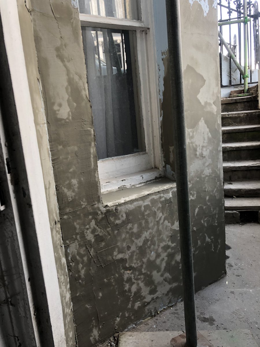 BespokeDecorUK's tweet photo. Progress on my #exterior #toupret #filler #NottingHill #painting #decorating @BespokeDecorUK #prepts #londonpainter #beforeandafter #design #designer #NottingHillCarnival #exteriordesign https://t.co/3fsRgyzgqp