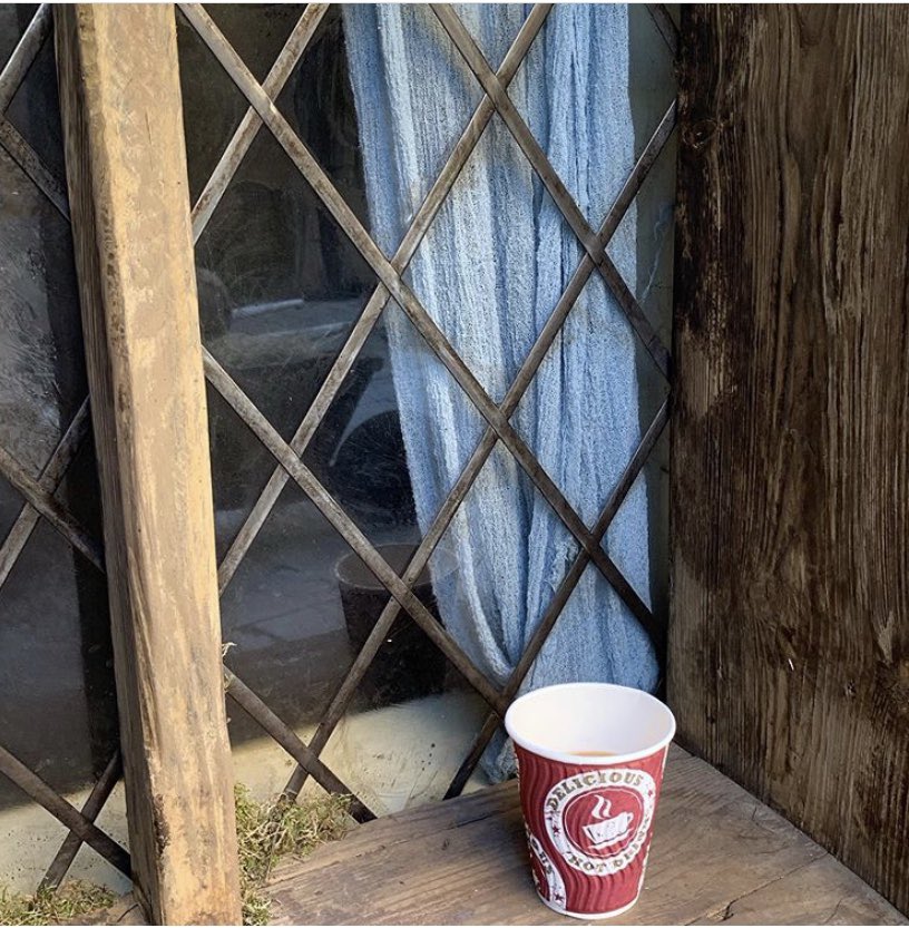 AllSoulsDG's tweet photo. Time Walker Alert. A new #BehindtheScenes photo from @DebHarkness #ADiscoveryOfWitches #timewalkeralert #adows2 @ADiscoveryOfWTV https://t.co/sI7leRJkjf