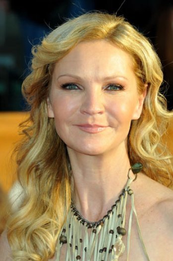 Happy birthday Joan Allen! \84 winner for AND A NIGHTINGALE SANG... 