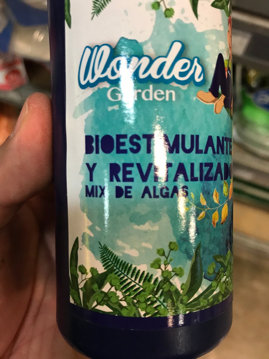erasmomac's tweet photo. Sería bueno conocer la especie-ingrediente de estos productos. "Algas marinas" es un tanto amplio, o no? 🤓 #algae #seaweed #bioestimulant #algamax💪 https://t.co/tMNnGMnUFC